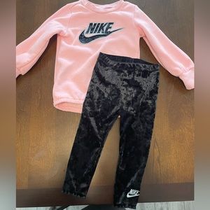Nike toddler 2pc set